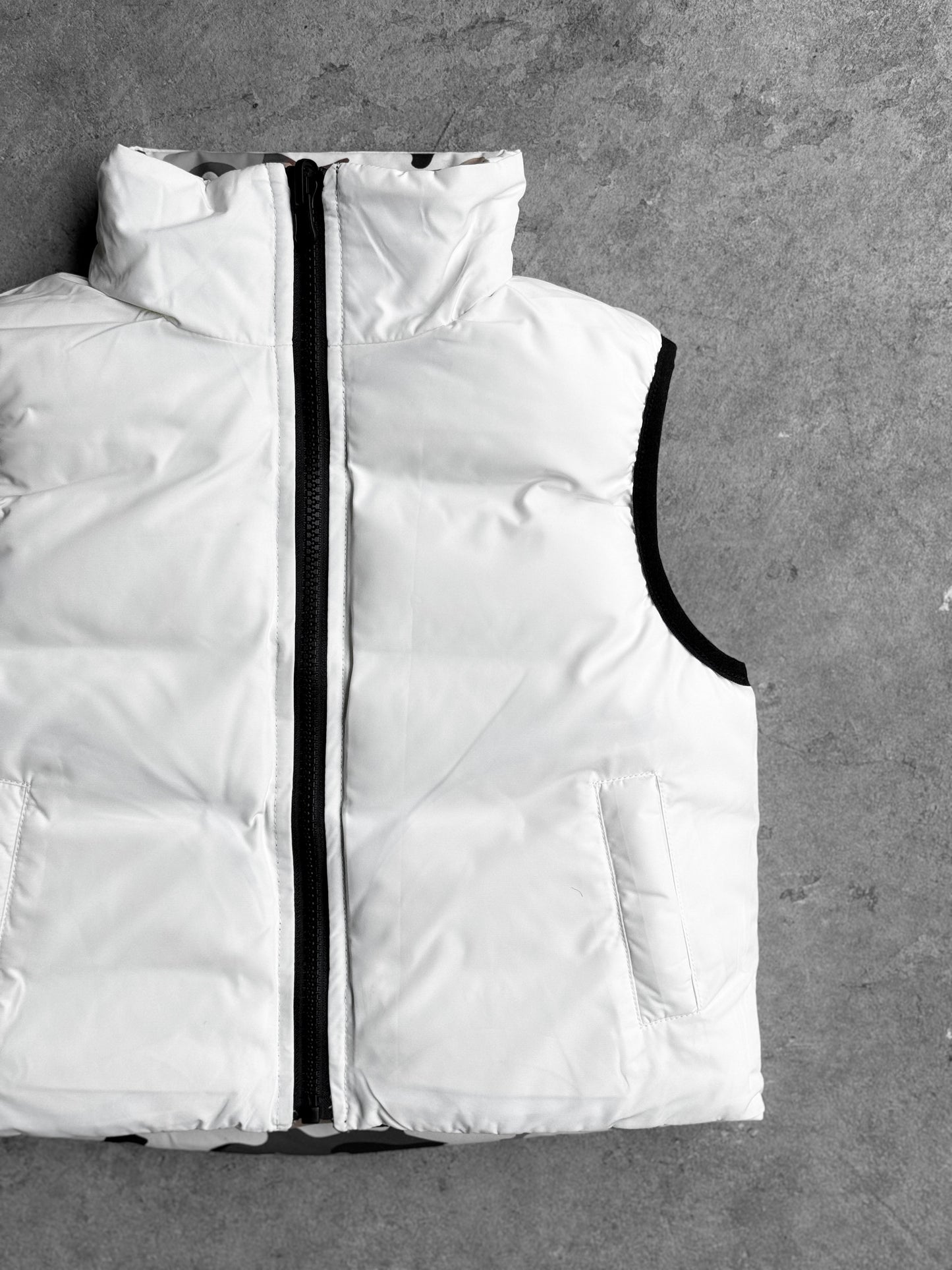 Reversible Puffer Vest in Ranger