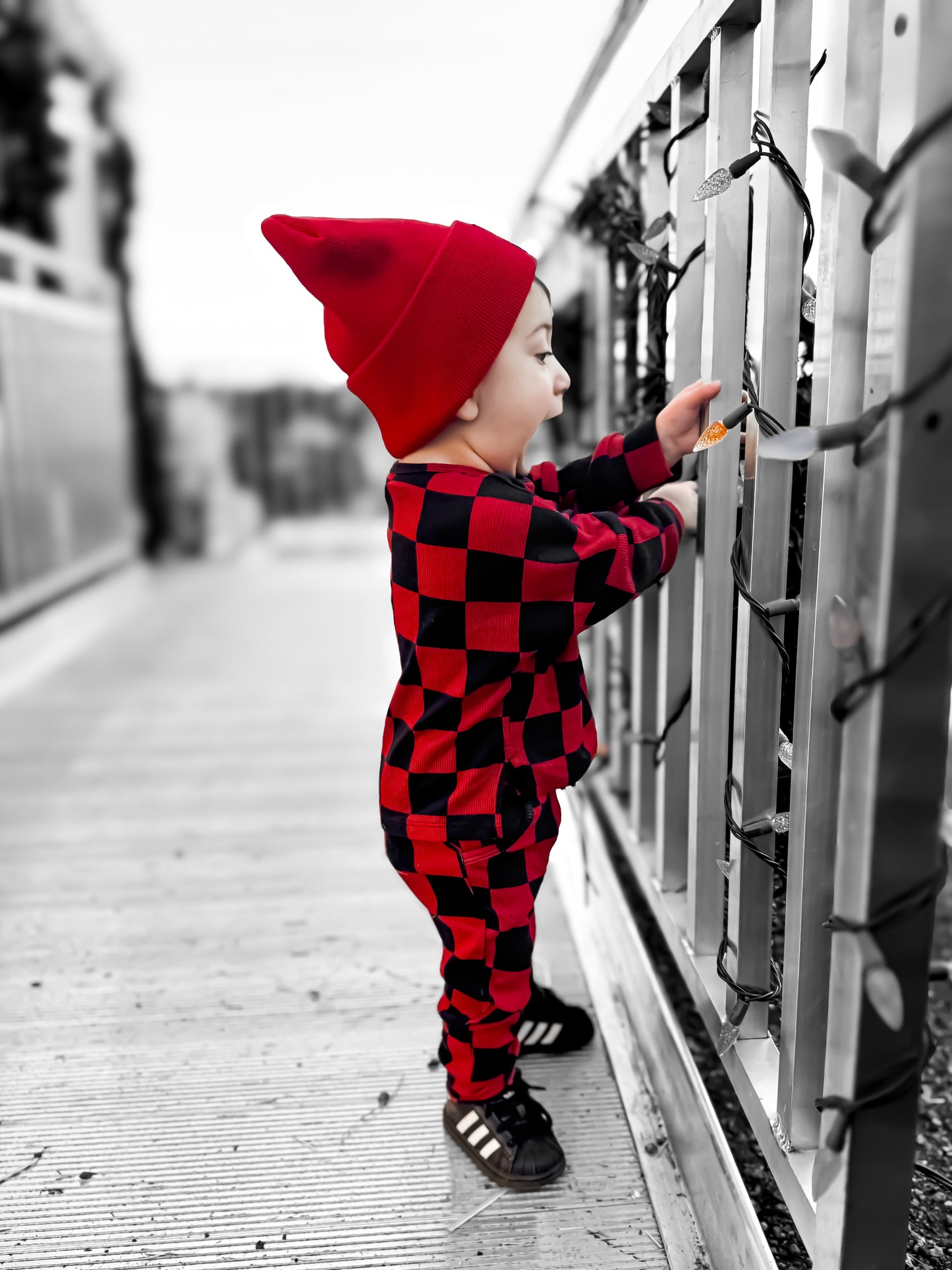 Organic Ribbed Set in Smoke + Crimson