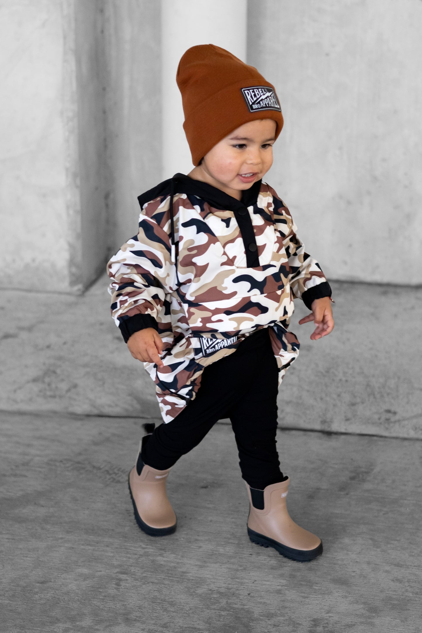 Pullover Windbreaker in Ranger