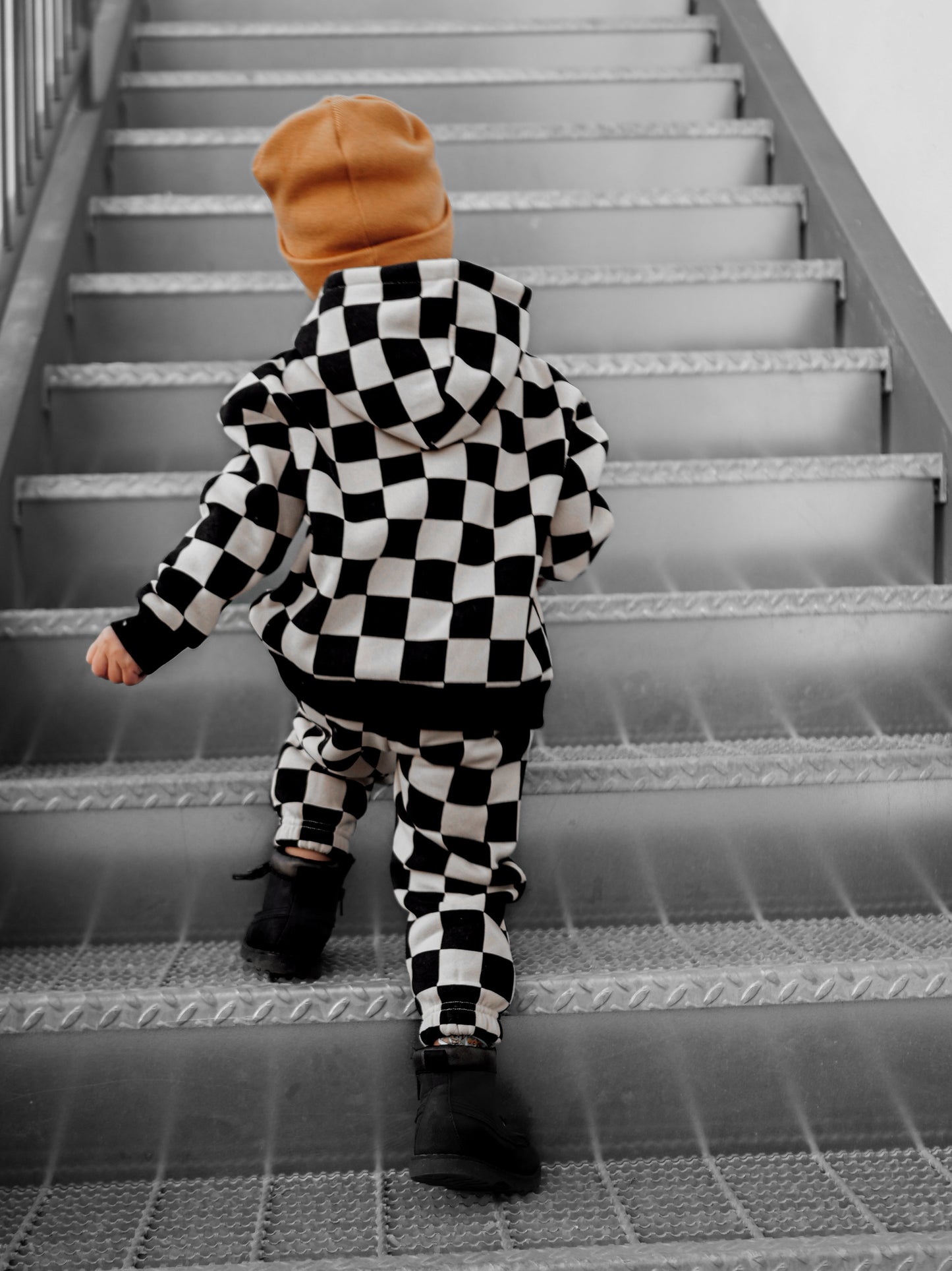 Fleece Hoodie + Sweatpants Set in Venice (Checkered)