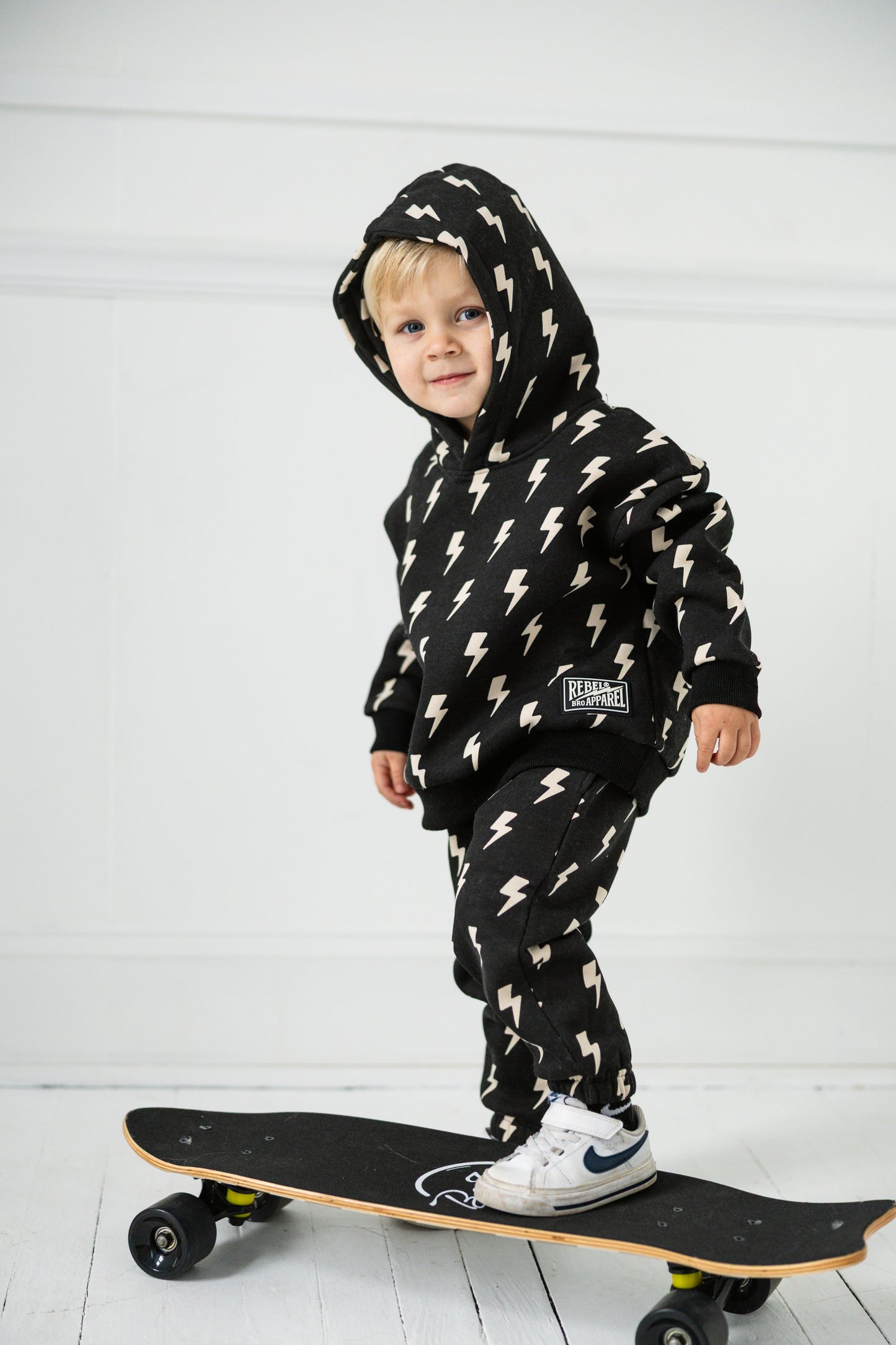 Fleece Hoodie + Sweatpants Set in Jagger