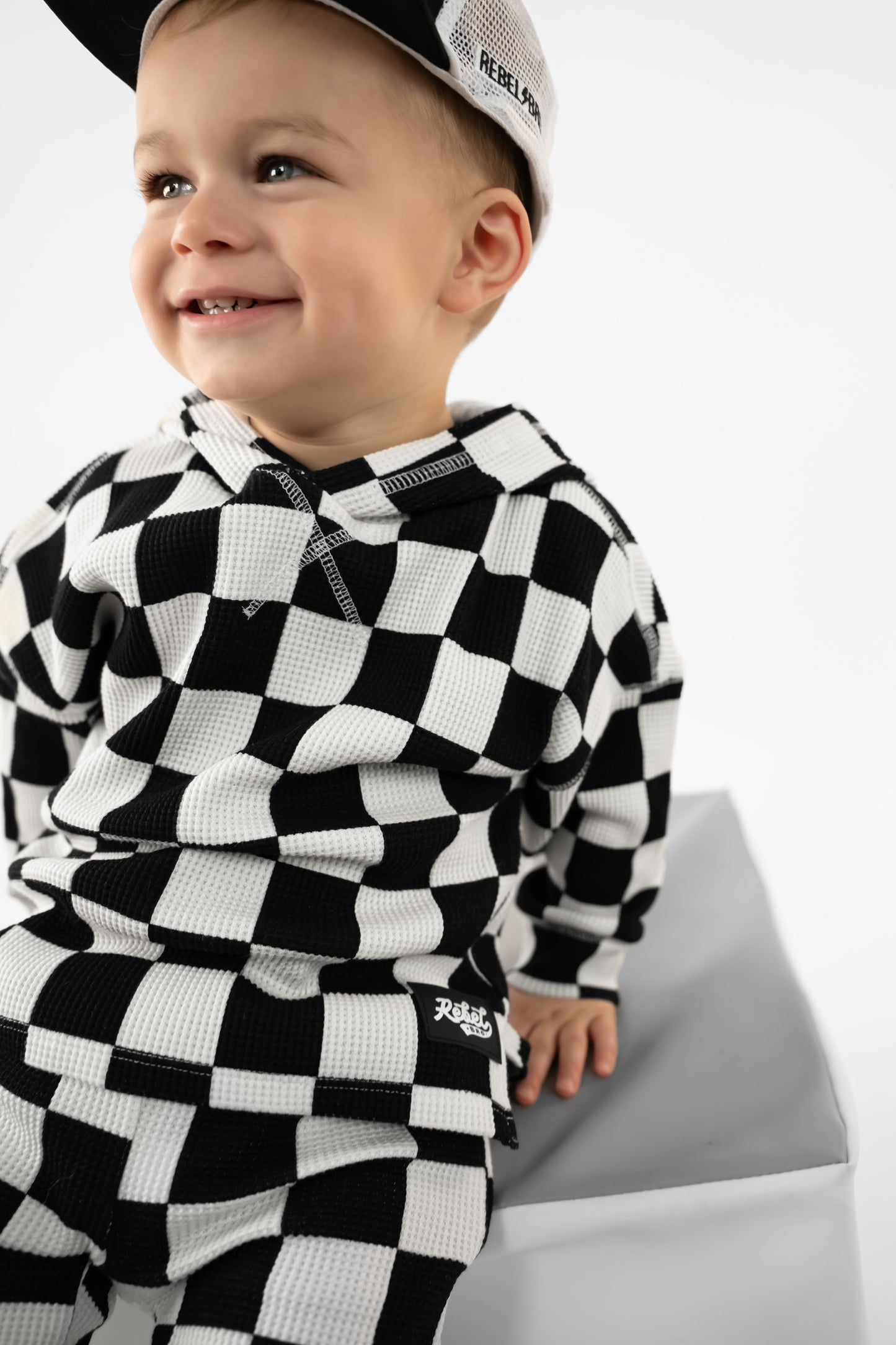 Waffle Set in Venice