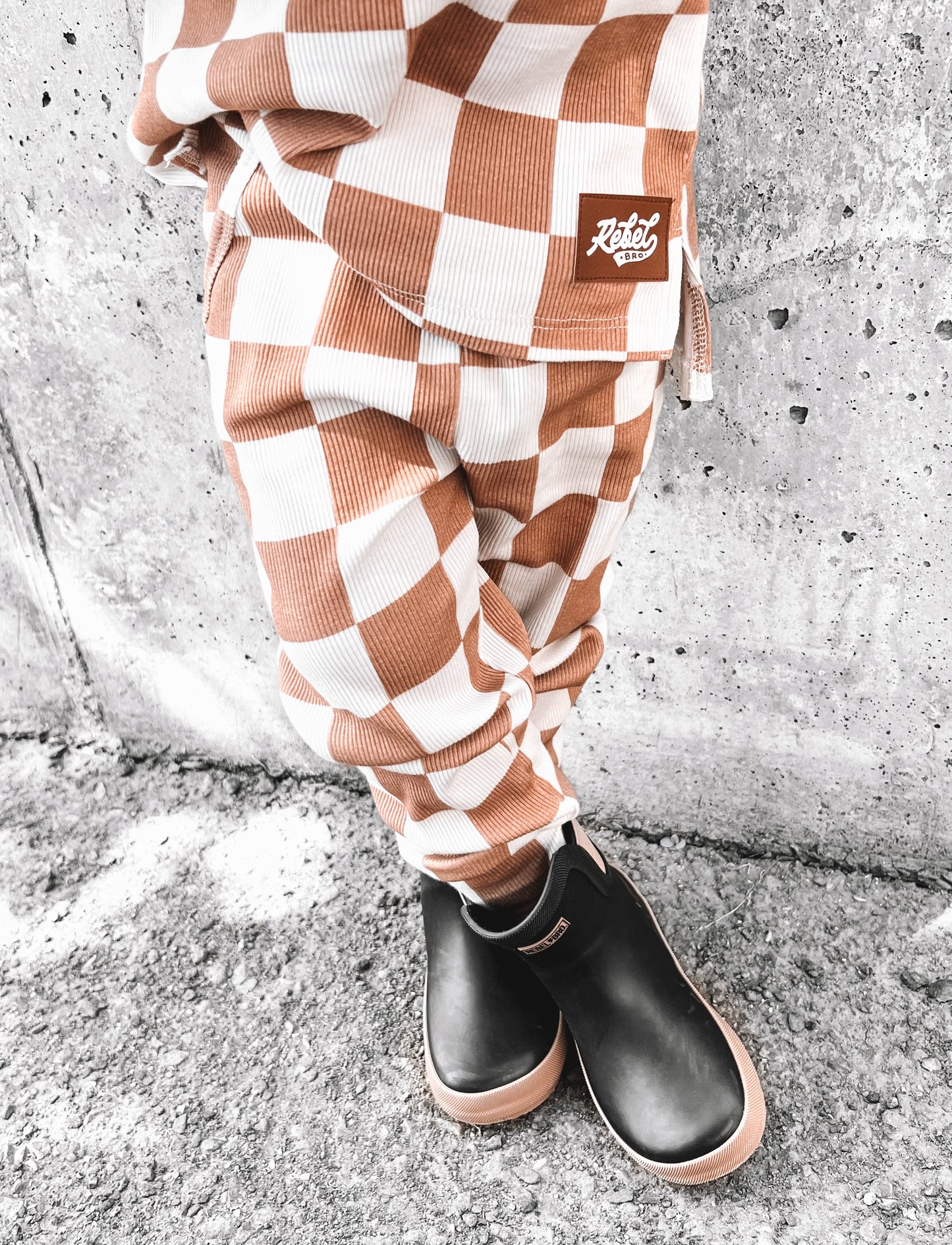 Organic Ribbed Set in Vanilla + Chestnut