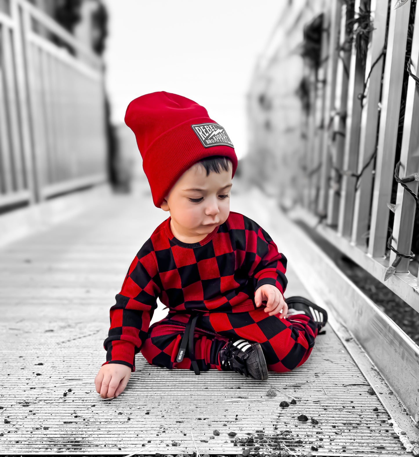 Organic Ribbed Set in Smoke + Crimson