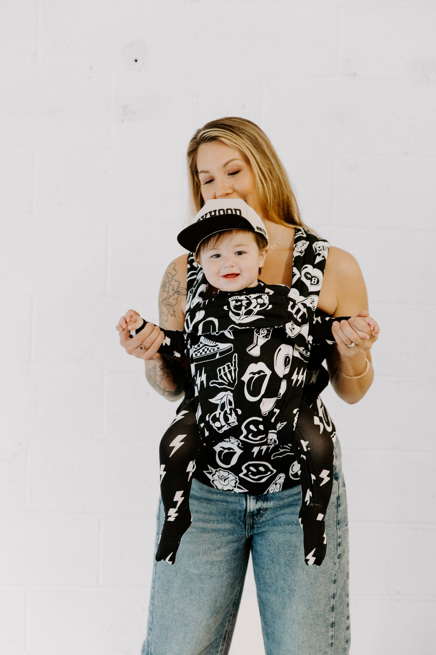 The Dahlia Carrier in Cool Kid [Midnight Edition]