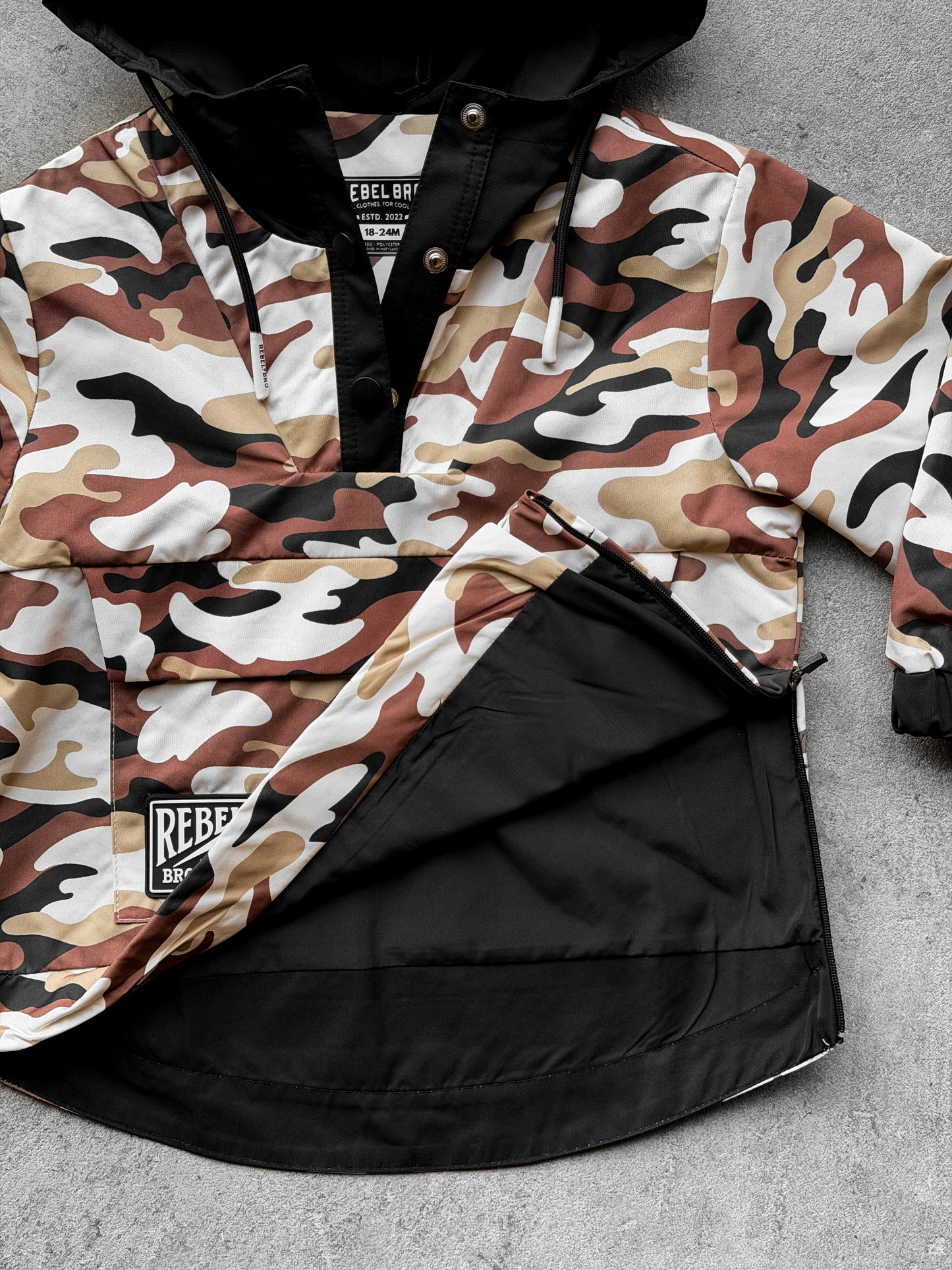 Pullover Windbreaker in Ranger