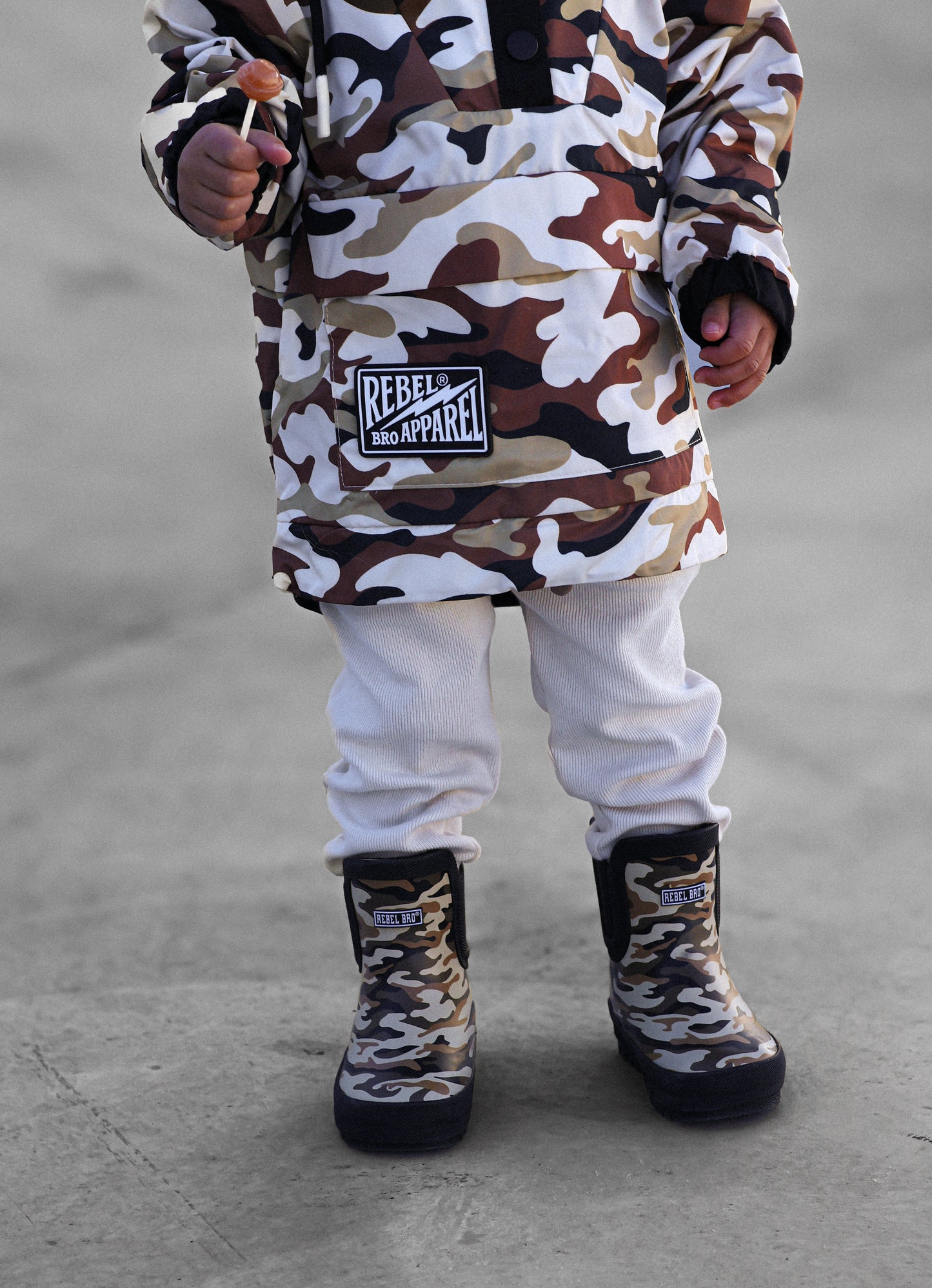 Pullover Windbreaker in Ranger