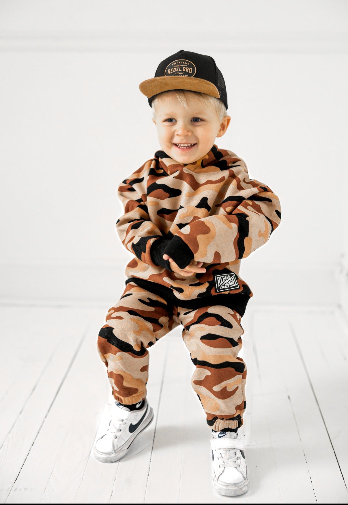 Fleece Hoodie + Sweatpants Set in Ranger