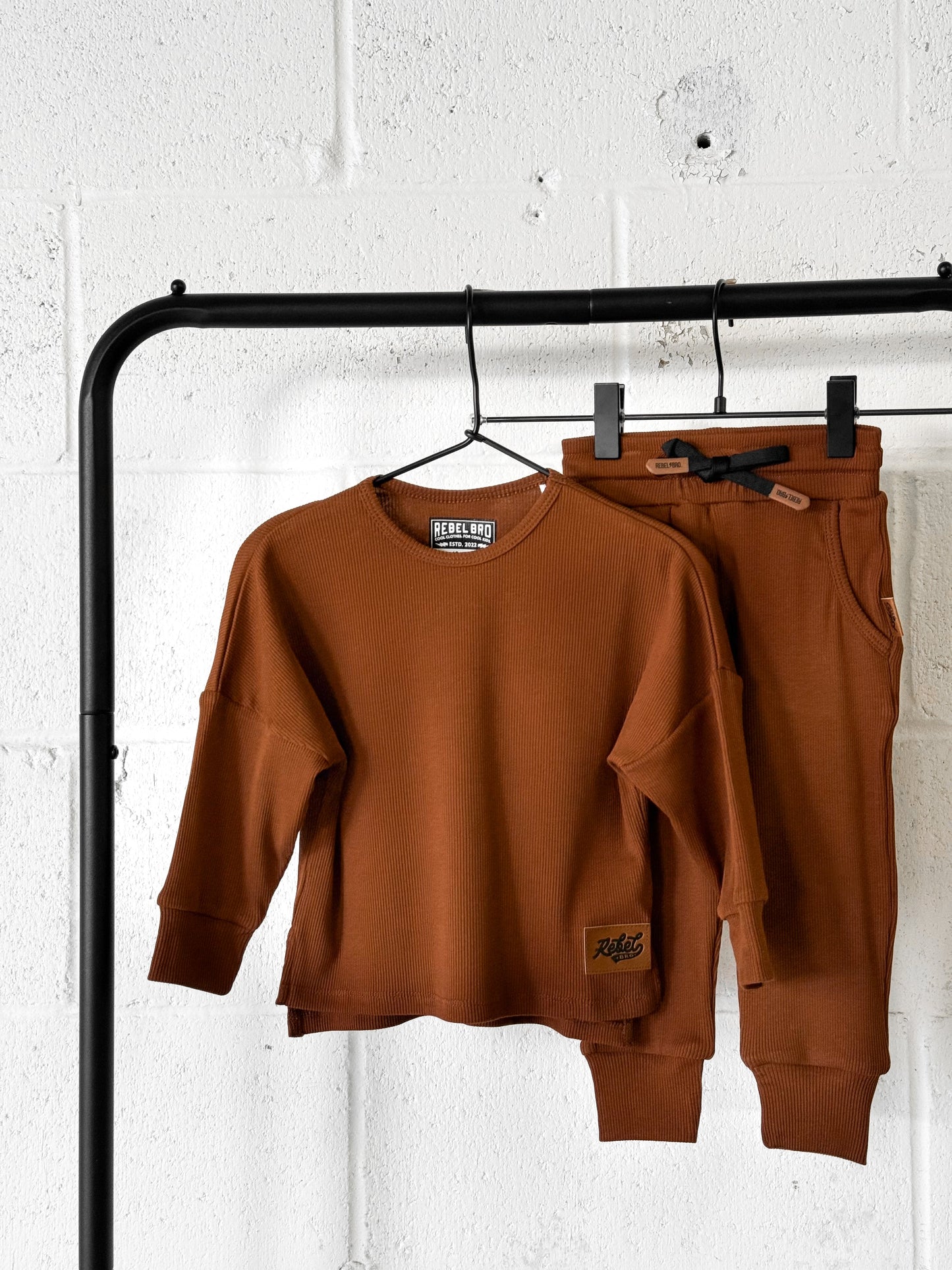 Organic Ribbed Set in Rust