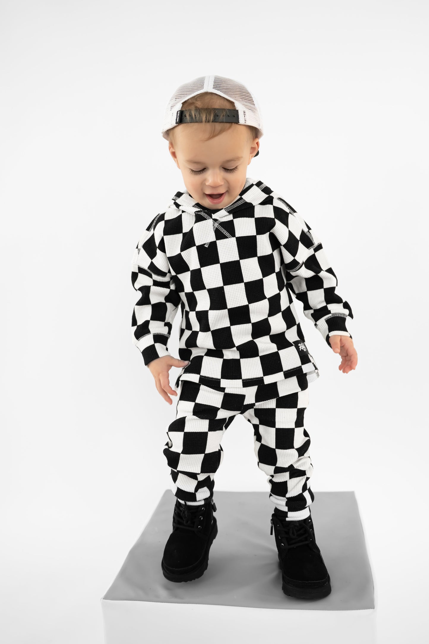 Waffle Set in Venice