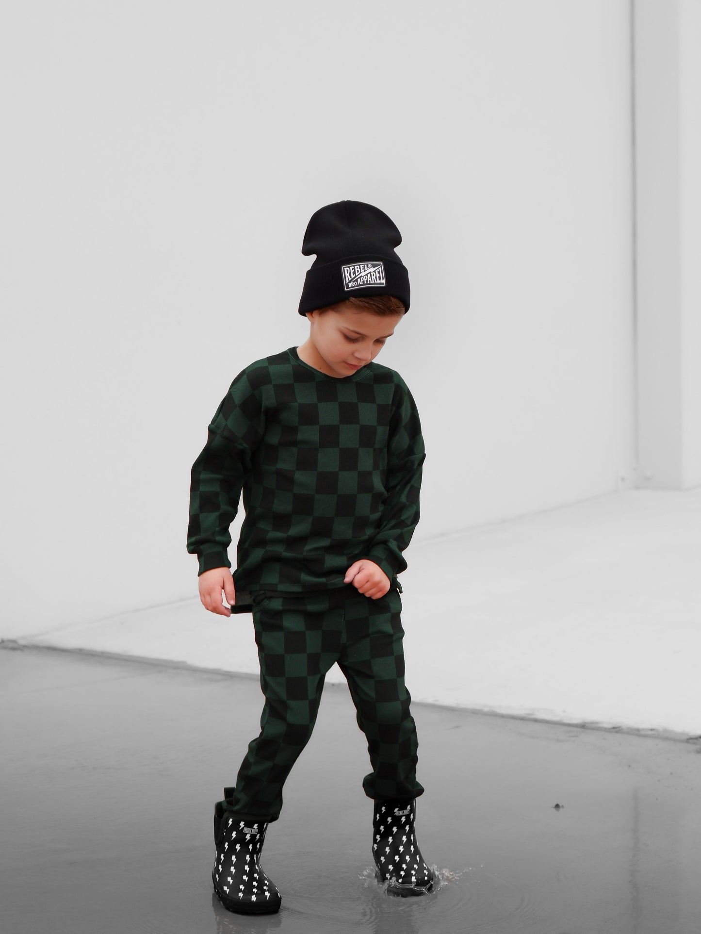 Organic Ribbed Set in Smoke + Midnight Emerald