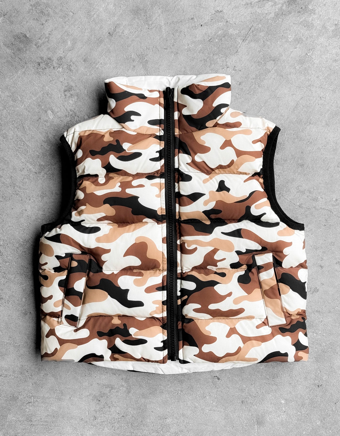 Reversible Puffer Vest in Ranger