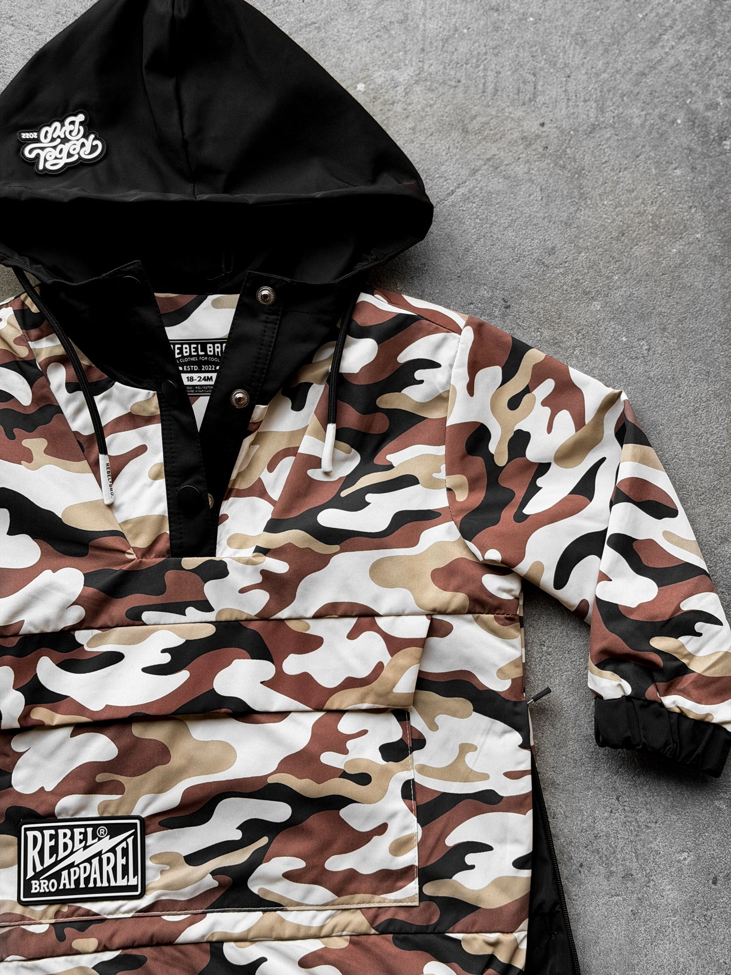 Pullover Windbreaker in Ranger