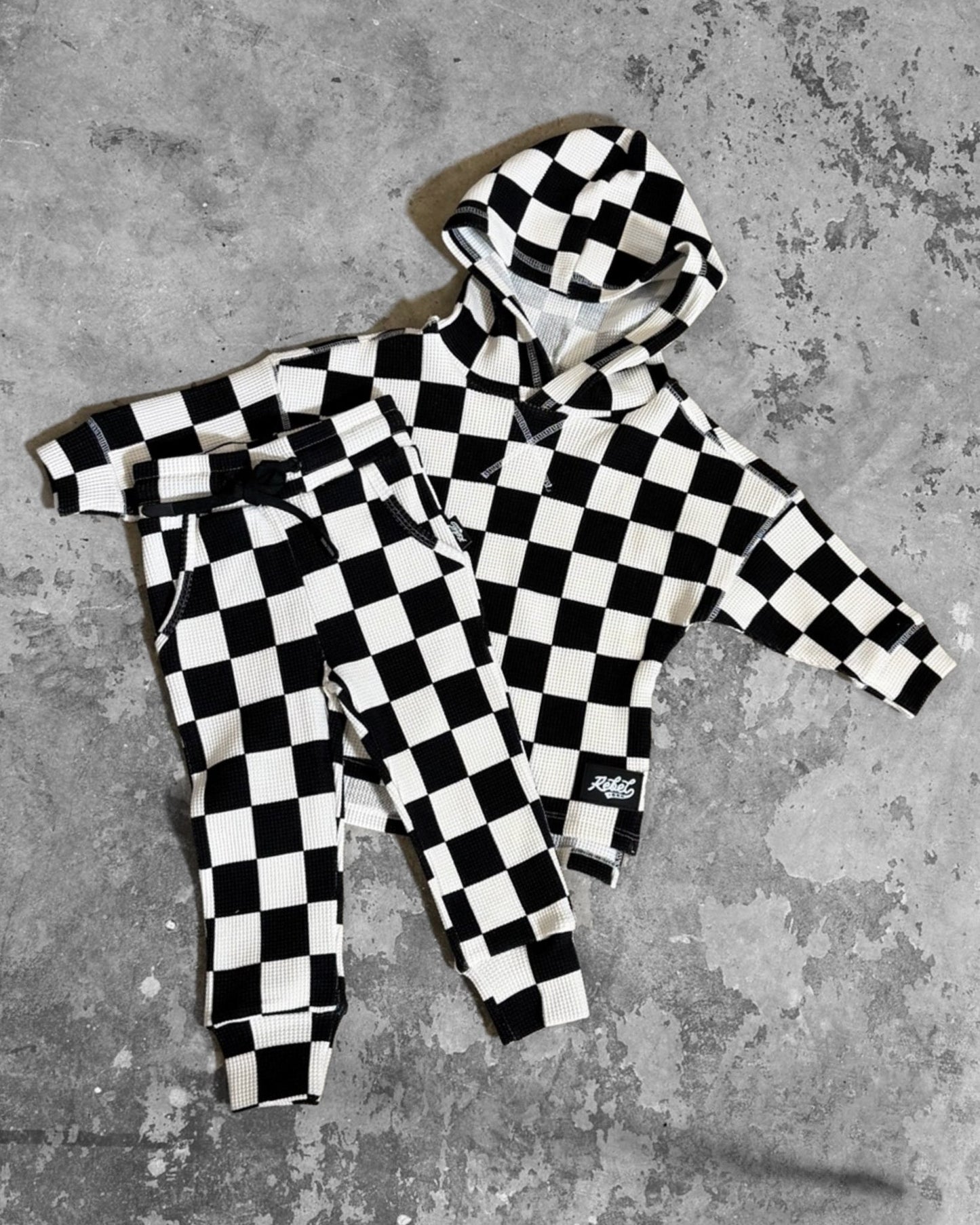 Waffle Set in Venice