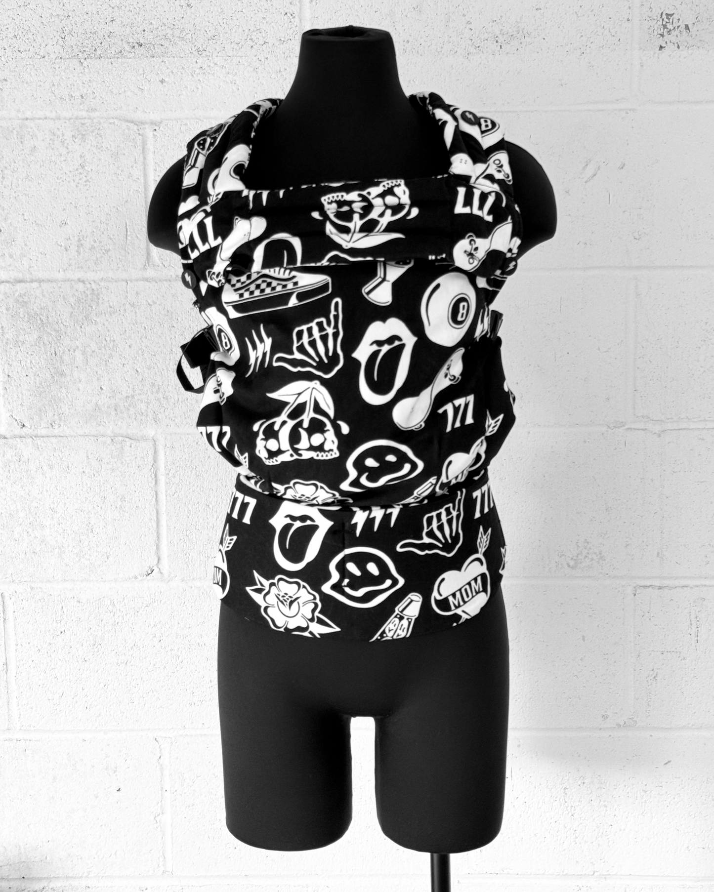 The Dahlia Carrier in Cool Kid [Midnight Edition]